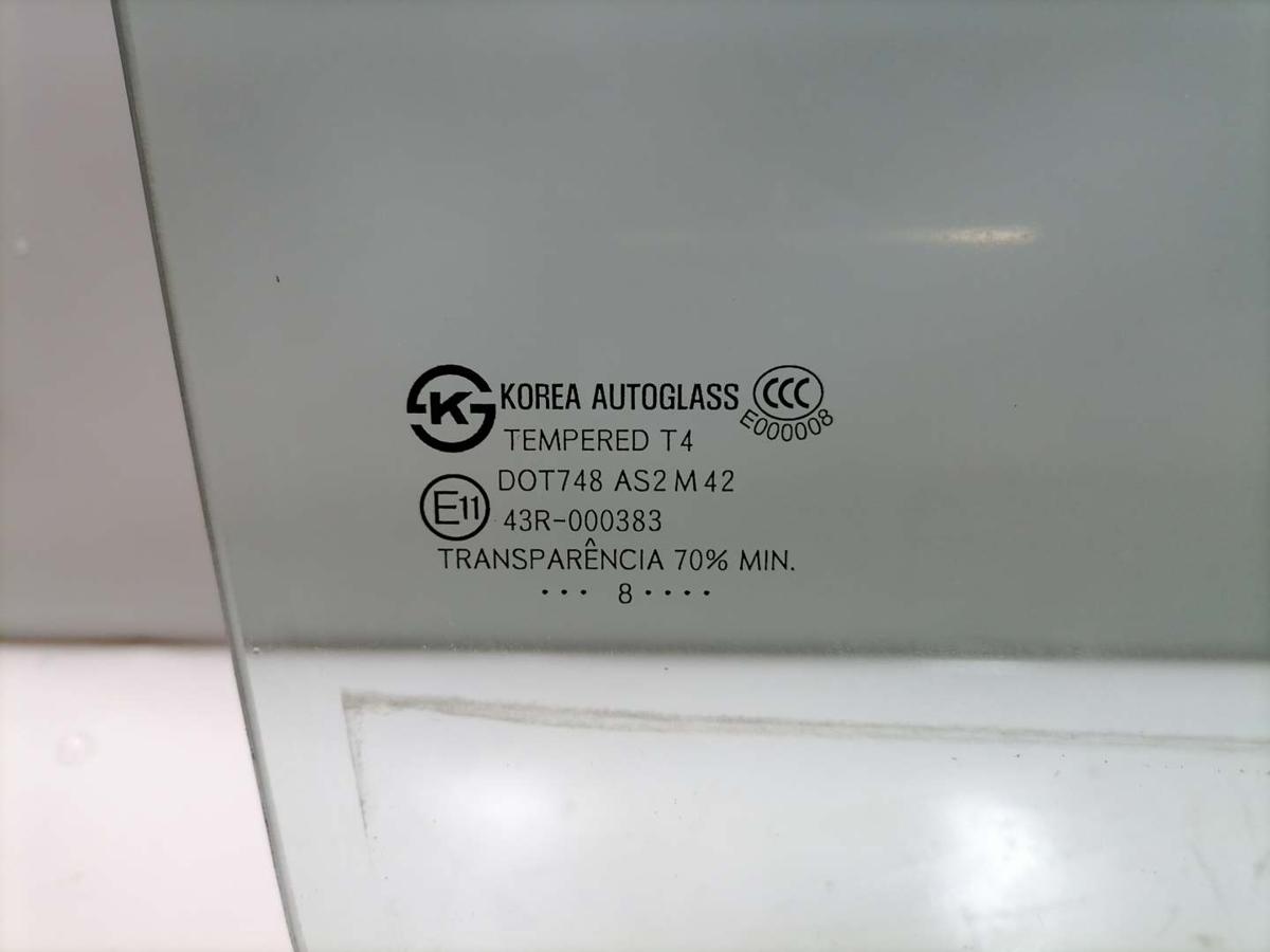 Kia Carnival 2 original T&uuml;rscheibe vorn rechts Bj.2009